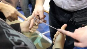 trükkök videó képzési lánccal és egy gyűrűt (menet fókusz gyűrű) Videó-képzés trükkök lánc és gyűrű