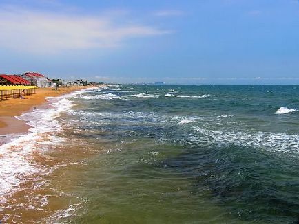 Coasta de est a Crimeei - merită să mergem să ne odihnim pe coasta de est a hărții din Crimeea din estul Crimeei