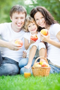 Яблучний сік користь і шкода для організму, корисні властивості і протипоказання