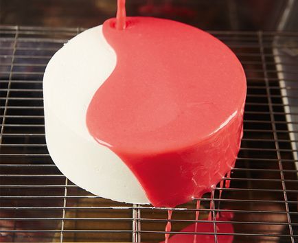 Дзеркальна глазур для тортів, як не допустити помилок