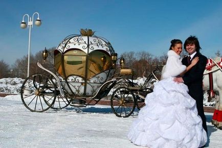 Зимовий весільний кортеж є креативне рішення!