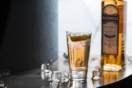 6 rețete de cocktail clasic pentru o petrecere de vară fierbinte