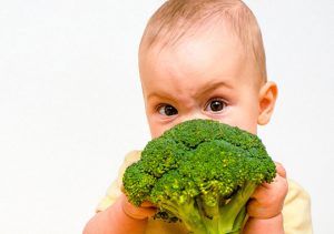 Allergiás a brokkoli is lehetne az első szilárd ételek egy gyerek