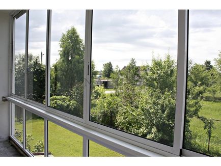 Aluminiu rame de balcon mai bine glazurate, balcon din plastic, comentarii și cum să glazură, care