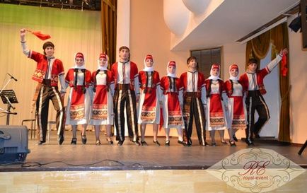 Dansuri populare armeană la Moscova, ansamblu de dans armean
