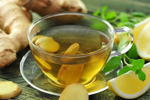Ceaiul și tincturile din proprietățile medicinale ale rădăcinii de ginseng ale plantei, beneficiile pentru sănătate și rău