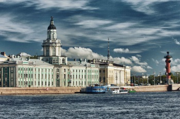 Що привезти з Пітера в подарунок