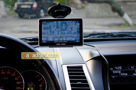 Olcsó és vidám ( „Segítség a választáshoz Navigator”) Olcsó és vidám