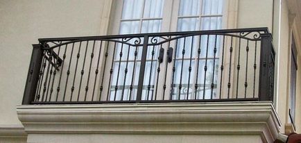 Для чого потрібні балконні огорожі