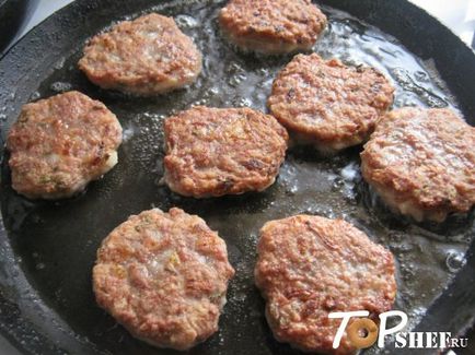 Homemade hamburgeri cu cartofi prajiti