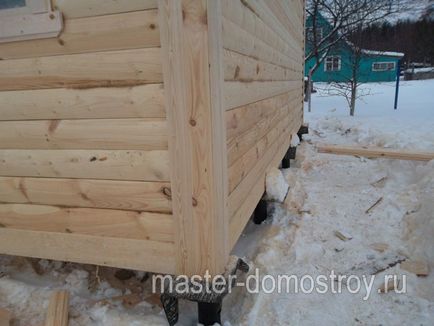 Raport de fotografie privind construirea unei case 6x6 m de la un bar din apropierea orașului Pavlovsky Posad