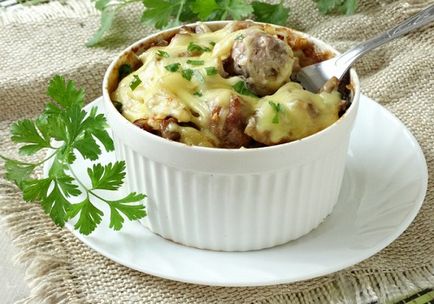 Meatballs cu brânză coapte în rețetă cuptor