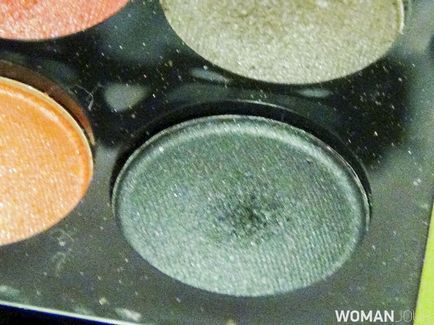 Az ötlet egy fényes make-up (testszínű árnyalat) Az ötlet egy fényes make-up