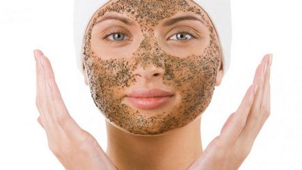 Cum se utilizează o frecare facială pentru curățarea feței