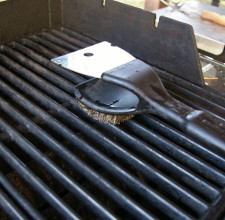 Hogyan tisztítsa meg a grill barbecue