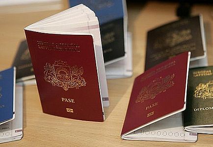 Hogyan lehet hozzájutni a polgárság, a Lett útlevelek oroszok