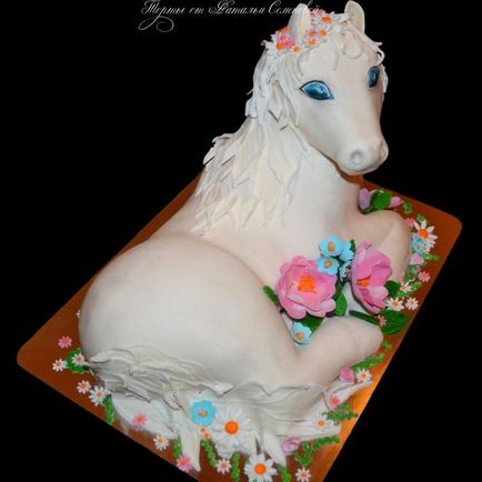 Főzni a desszert formájában egy ló egy új 2014