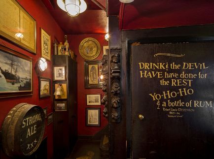 Cum să vă familiarizați în puburile regulilor de conduită de la Londra pentru fetele singure, Marie Claire