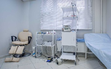 Clinica de practică privată, strada Bolotnikovskaya, 5, clădirea 2