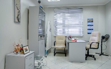 Clinica de practică privată, strada Bolotnikovskaya, 5, clădirea 2