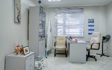 Clinic Private Practice, Bolotnikovskaya utca 5, Building 2