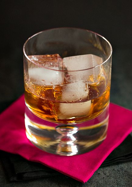 Cocktail-uri cu amaretto la domiciliu - top 10 retete