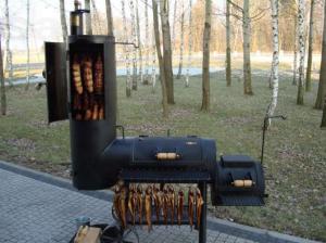 Smokehouse cu propriile lor mâini etapele de fotografie de construcție, caracteristici, scop, diferența smokehouse