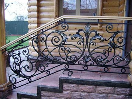 Kovácsoltvas fotó veranda (a tornác is elvégezhető) Kovácsoltvas veranda fotó