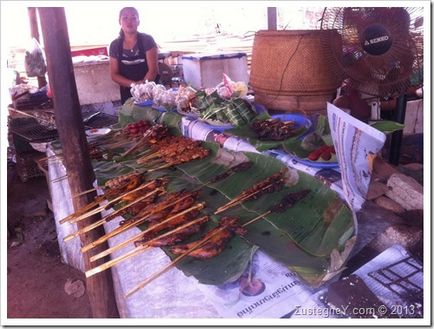 Laotian satul shish kebab și mușcătura de pește necunoscut, sustegney