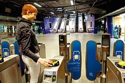 A londoni metró egy rövid használati turista, hello, london