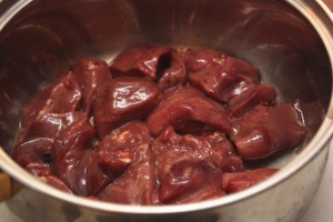 Ragályos harcsa csirkemáj - egy eljárás (csirke) Ragályos harcsa csirkemáj - különösen az eljárás