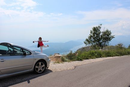 A legjobb útvonal Montenegro autóval Budva - Cetinje - Lovcen Park - Njegos Mauzóleum - Kotor