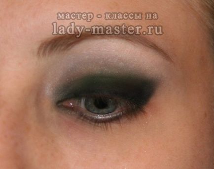 Макіяж в стилі «bond girl» для сіро-зелених очей, майстер - клас з фото, покроково