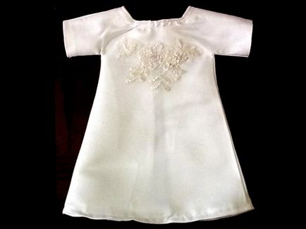 Îmbrăcăminte pentru bebelușii morți creați din rochii de mireasă
