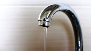 Нормативи до тиску води в квартирах діючий СНиП, норми споживання, прилади для підвищення