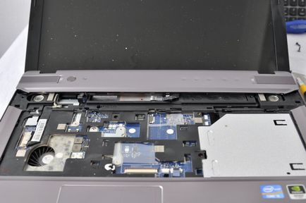 Laptopuri - analiza si curatarea laptopului lenovo y570, club de experti dns