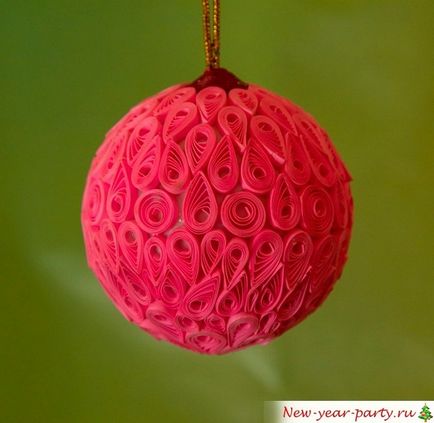 Karácsonyi golyó a technika Quilling - fotó ötletek egy szép ünnep! (Technika) Karácsonyi golyó a technika Quilling - fotó ötletek egy szép ünnep!