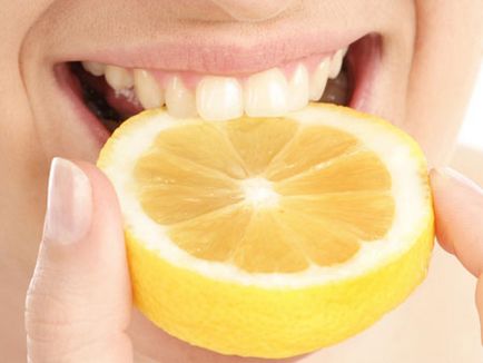Albirea dinților cu lămâie ca smalț cu acid citric