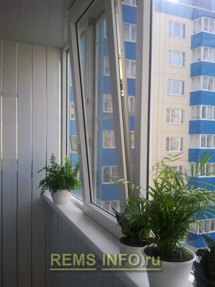 Finisarea balconului cu panouri din PVC cu reparatii pre-izolatie, balcon si loggie