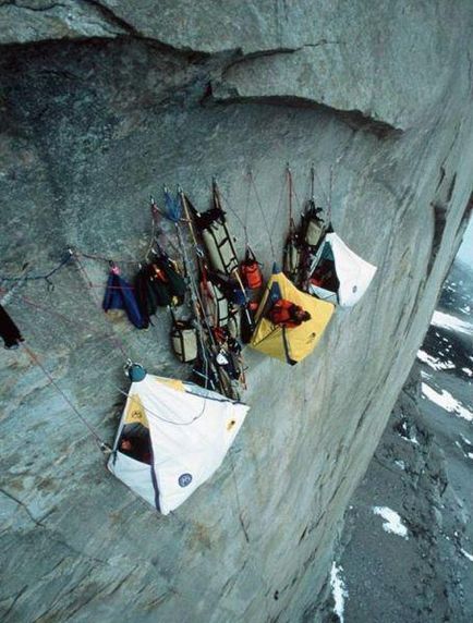 Despre cum alpiniștii petrec noaptea - zwonok info blog