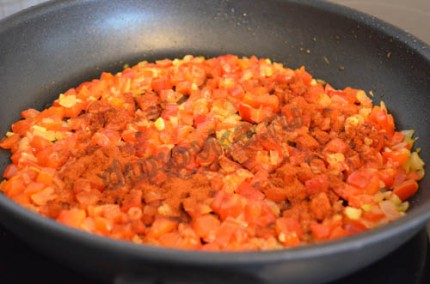 Chicken paprikas - reteta cu pas-cu-pas fotografii