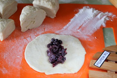 Пиріжки з ягодами - покроковий рецепт з фото як приготувати