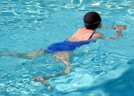 Înotați cu bretele pentru plăcere și în numele sportului