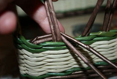 Weaving újság csövek