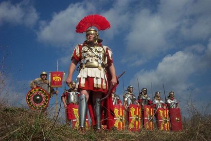 Roman divat (váltakozva) Roman divat
