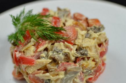 Salate cu fotografii de ciuperci marinate, prăjite și fierte și rețete de gustări delicioase de ciuperci