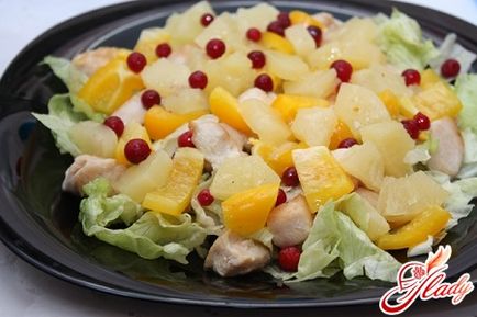 Salata cu calmar și ananas - o varietate de rețete