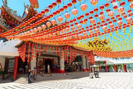 Cel mai frumos templu chinez din Kuala Lumpur (Malaezia)