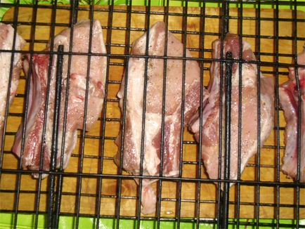 Шашлик зі свинячих реберець - прості рецепти