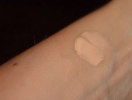 Shiseido tonális alapján sugárzó emelő alapítvány (Shiseido) Shiseido tonális alapján sugárzó emelés alapja